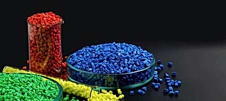 Blue,,Yellow,,Red,Granules,Of,Polypropylene,,Polyamide,In,A,Test